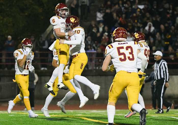 a Central Catholic West Linn 6A Oregon football semifinal November 17 2023 Taylor Balkom 42